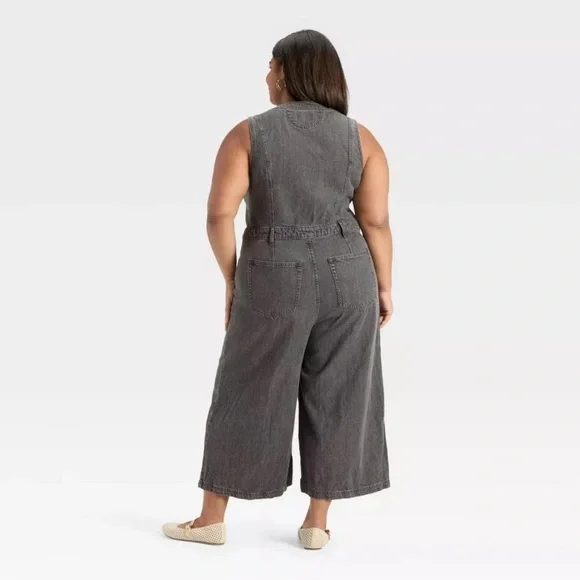 Women's Cropped Sleeveless Denim Jumpsuit - Universal Thread Black Wash 20 - Picture 3 of 3